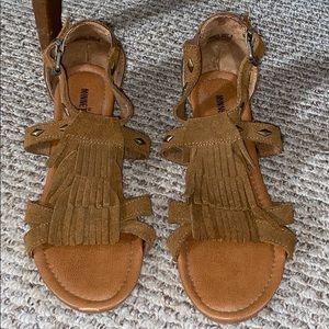 Gorgeous Minnetonka Sandals - Size 8